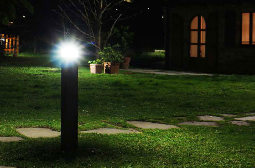 Quatro Bollard Application 1-835x550 360 bollard