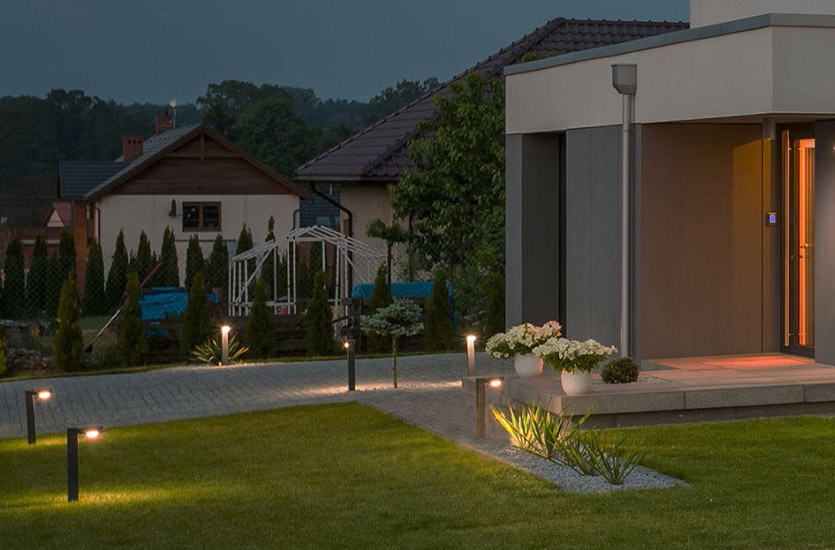 LED-bollard-night-time