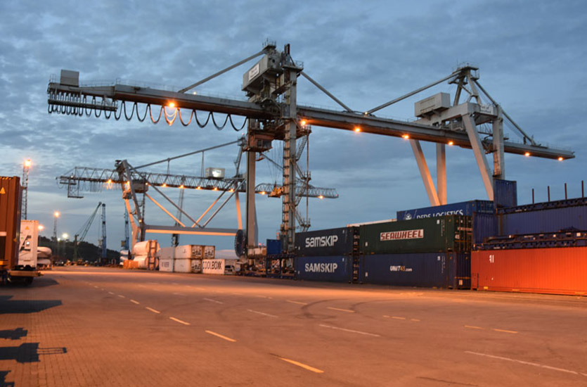 Harbour-crane-lighting Harbour-crane-lighting